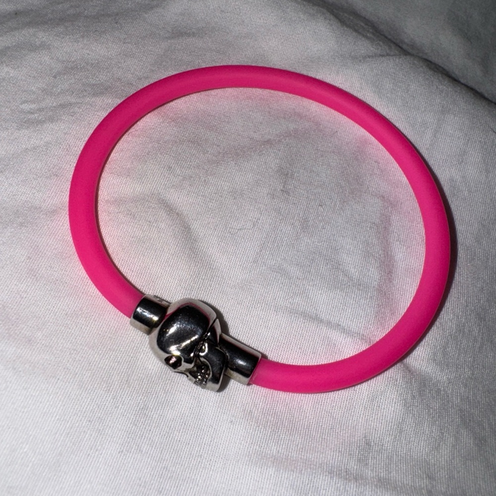 ALEXANDER McQUEEN 'Skull Rubber Cord Bracelet' Sugar Pink Made in ITALY S